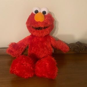 ⚡️ 3/$30 Tickle Me Elmo ⚡️